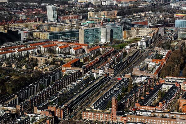 Luchtfoto van Bos en Lommer in Amsterdam West